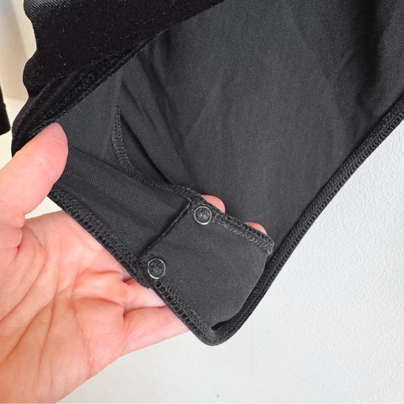 BARDOT • Lorena Velvet Bodysuit in Black - Picture 6 of 12